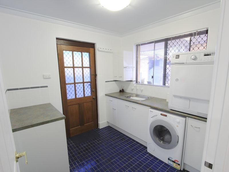 35 Pollard Way, Warnbro WA 6169