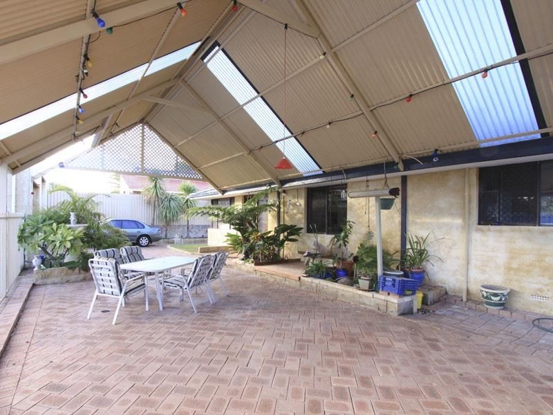 35 Pollard Way, Warnbro WA 6169