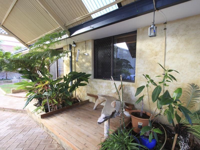 35 Pollard Way, Warnbro WA 6169