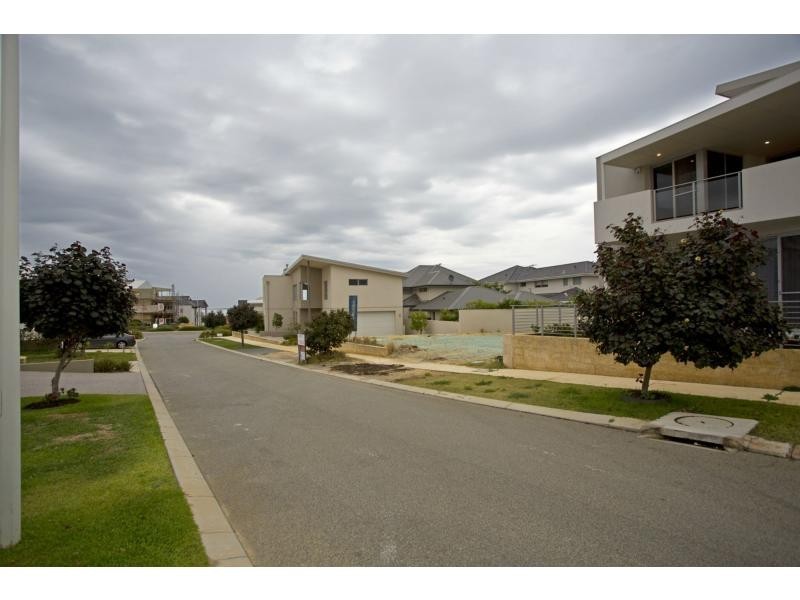 3 Cambria Link, North Coogee WA 6163