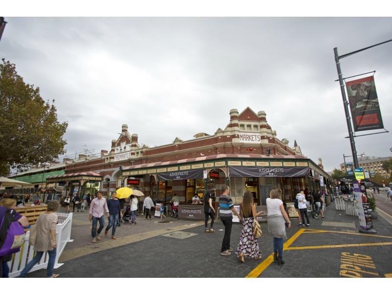 3 Cambria Link, North Coogee WA 6163