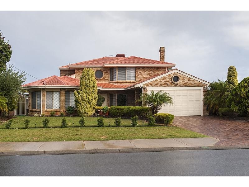 27 Donald Drive, Safety Bay WA 6169