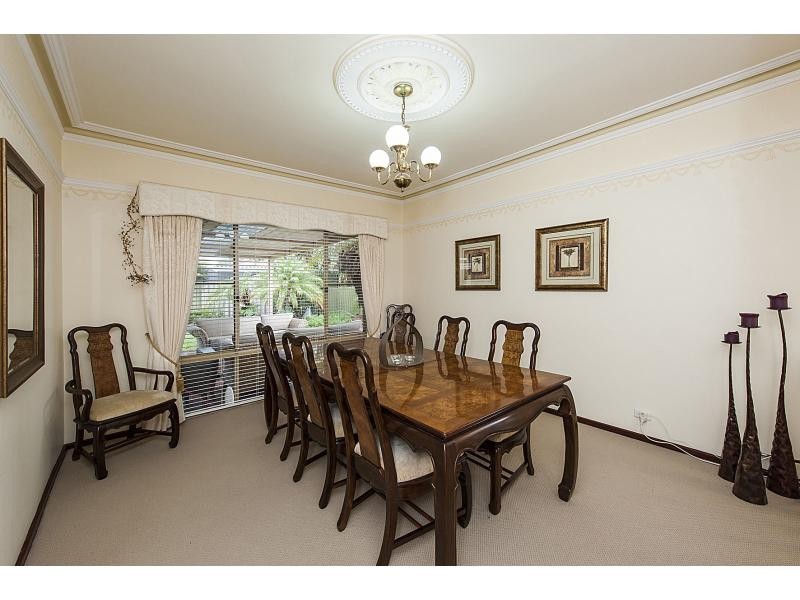 27 Donald Drive, Safety Bay WA 6169