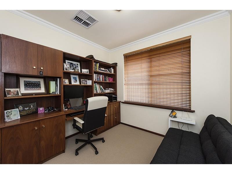 27 Donald Drive, Safety Bay WA 6169