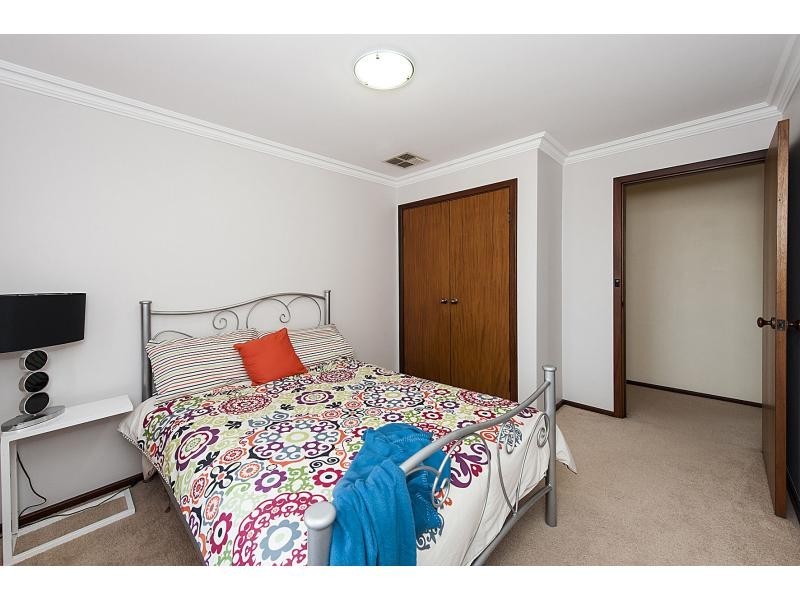 27 Donald Drive, Safety Bay WA 6169