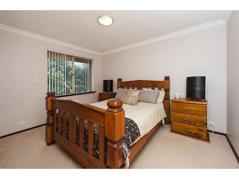 27 Donald Drive, Safety Bay WA 6169