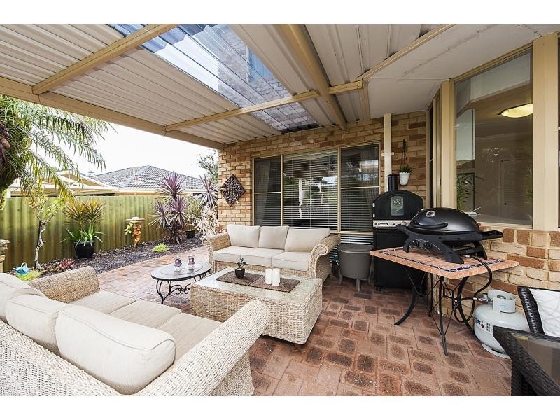 27 Donald Drive, Safety Bay WA 6169