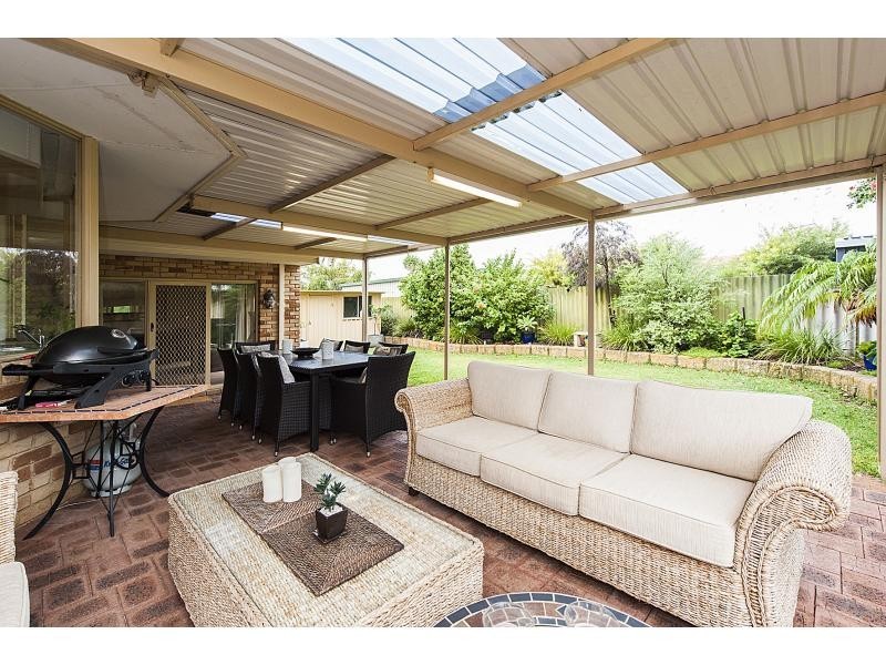 27 Donald Drive, Safety Bay WA 6169