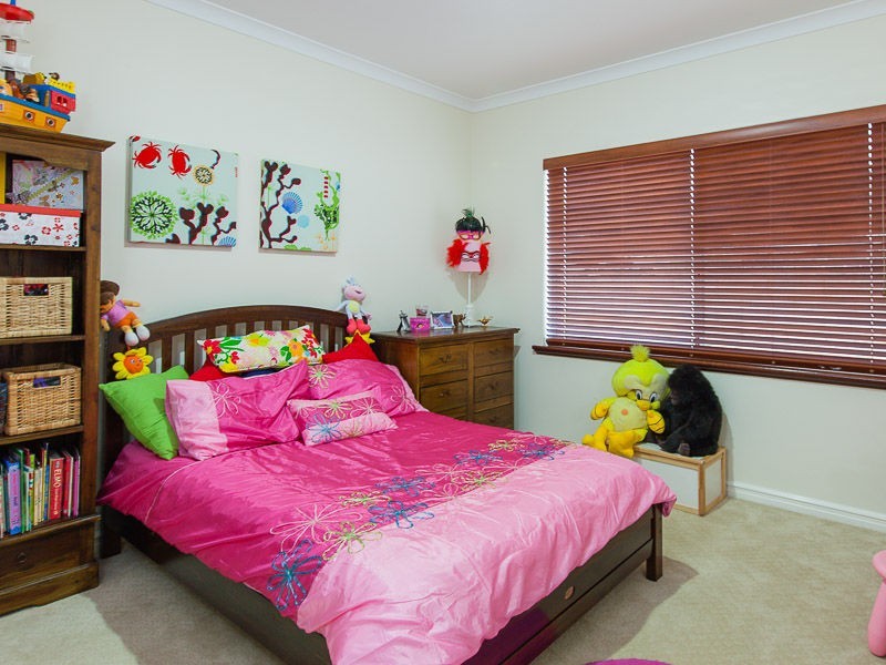 26 BIRDSONG GATE, Two Rocks WA 6037