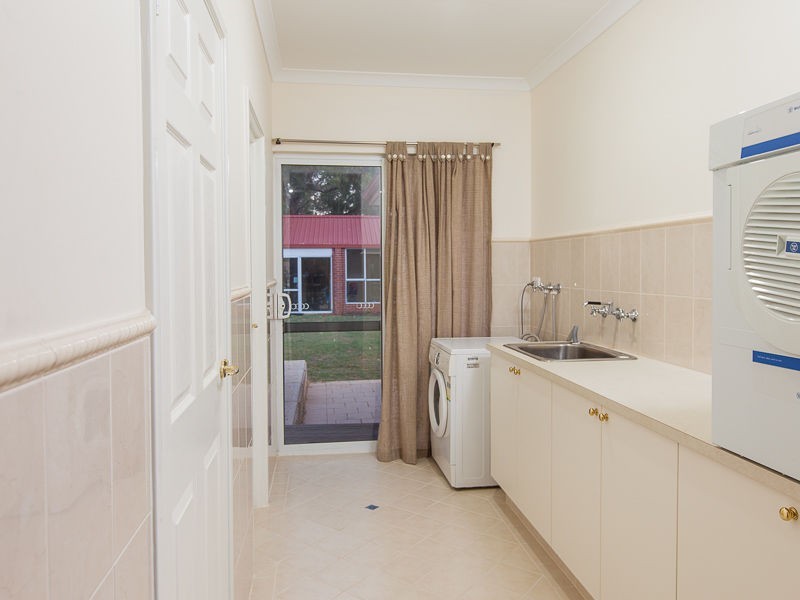 26 BIRDSONG GATE, Two Rocks WA 6037