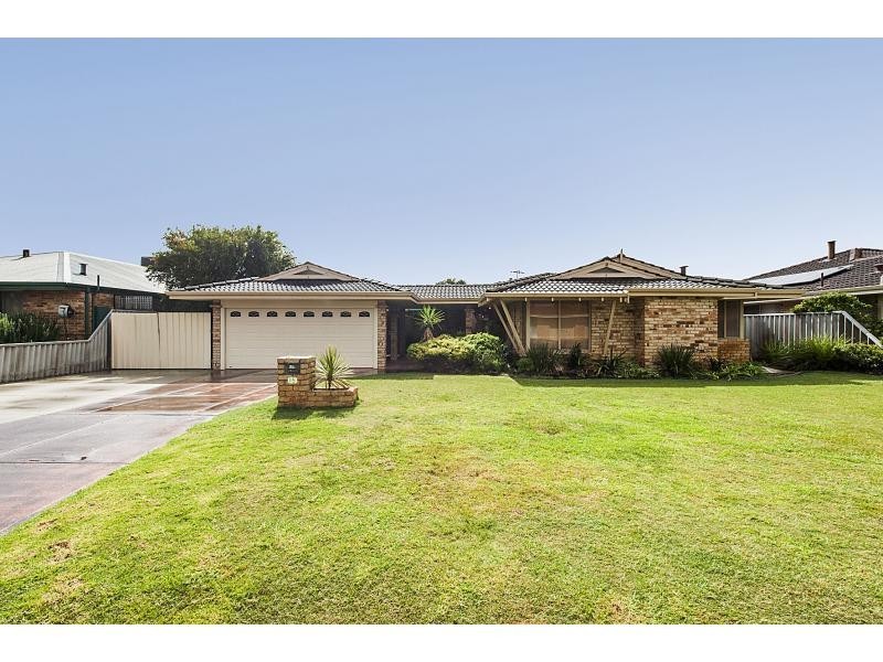 15 Leeward Close, Safety Bay WA 6169