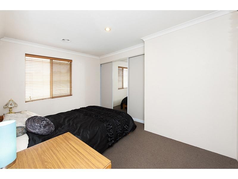 15 Leeward Close, Safety Bay WA 6169