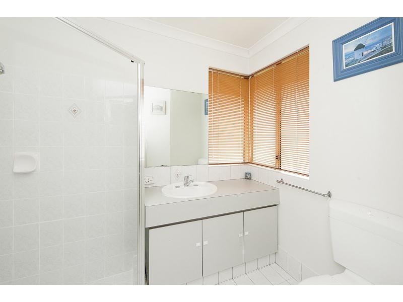 15 Leeward Close, Safety Bay WA 6169