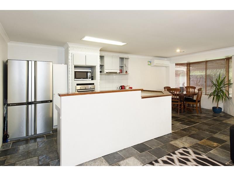 15 Leeward Close, Safety Bay WA 6169