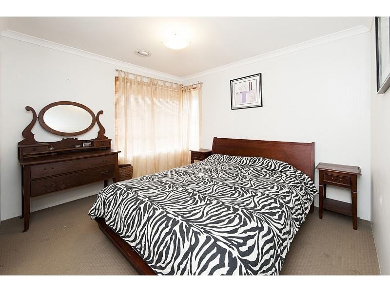 15 Leeward Close, Safety Bay WA 6169