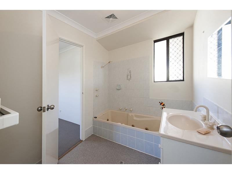 12 Inaja Mews, Warnbro WA 6169