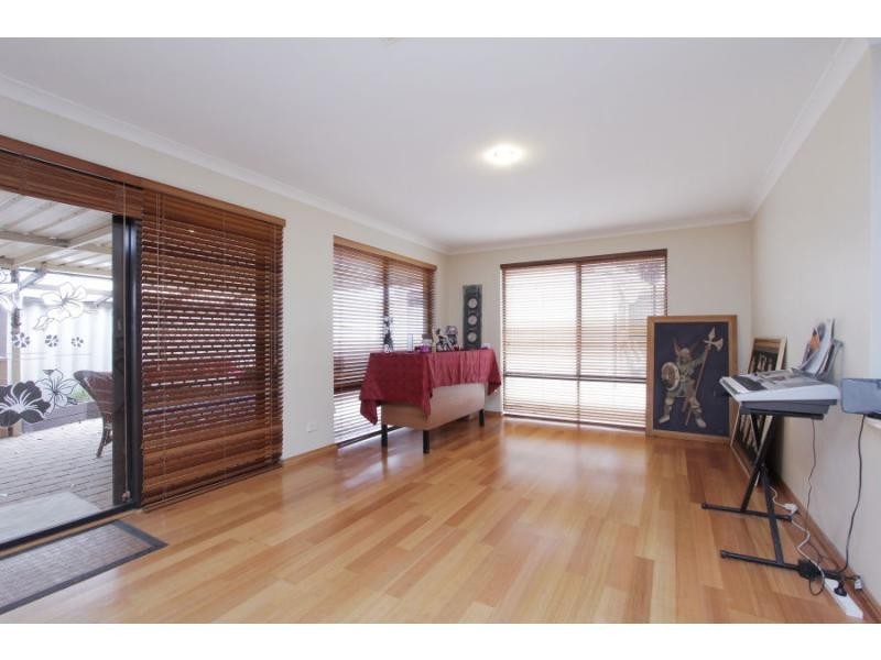 52 Cuthbertson Drive, Cooloongup WA 6168