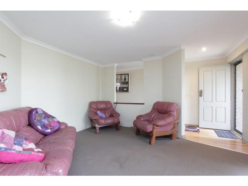 52 Cuthbertson Drive, Cooloongup WA 6168