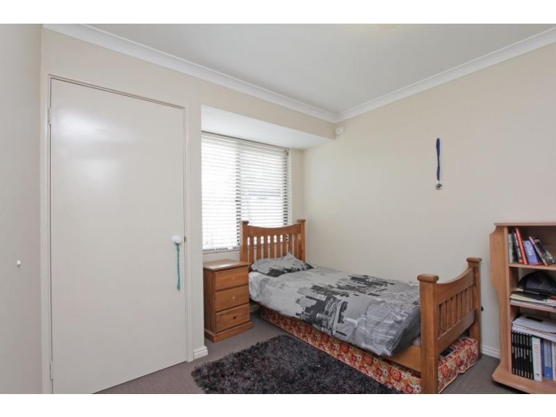 52 Cuthbertson Drive, Cooloongup WA 6168