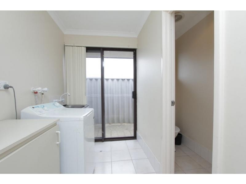 52 Cuthbertson Drive, Cooloongup WA 6168