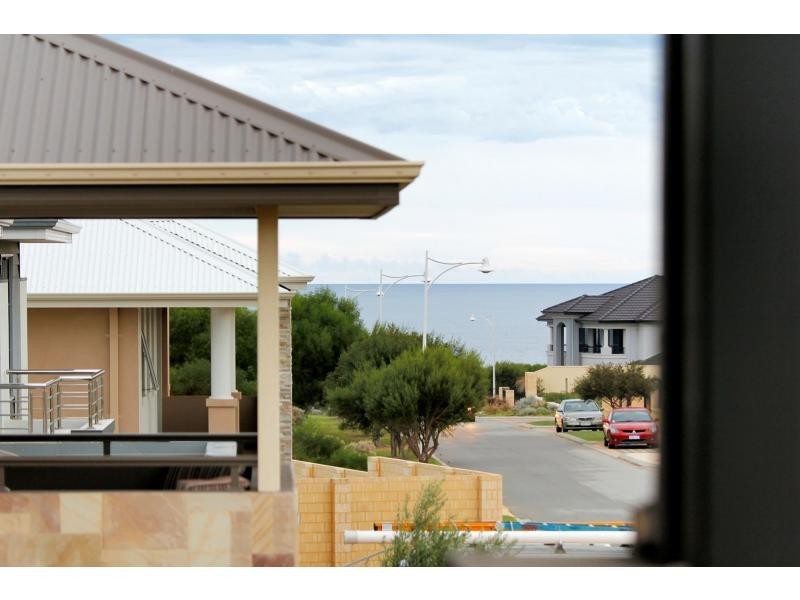 23 Beachside Drive, Burns Beach WA 6028