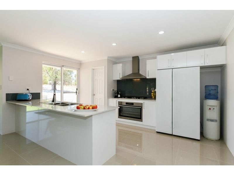 12 Seaflower Way, Gabbadah WA 6041