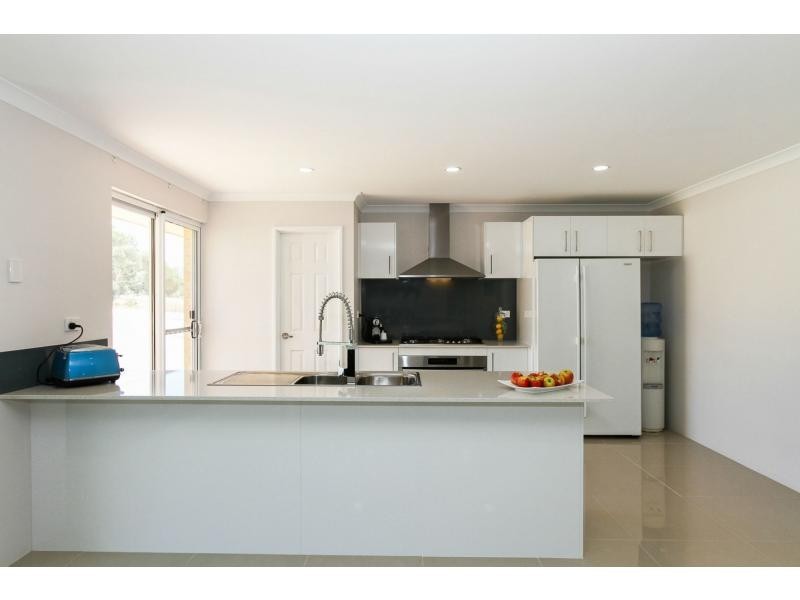 12 Seaflower Way, Gabbadah WA 6041