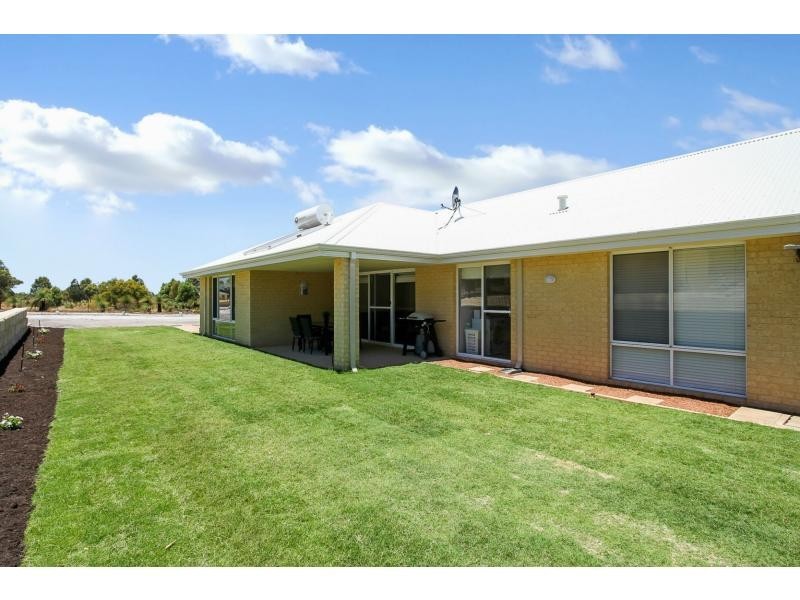 12 Seaflower Way, Gabbadah WA 6041