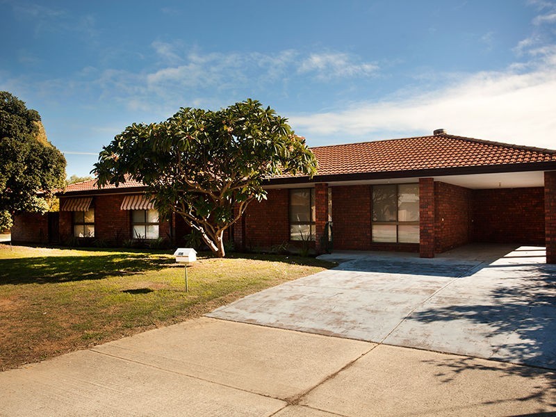 126 Fendam Street, Warnbro WA 6169