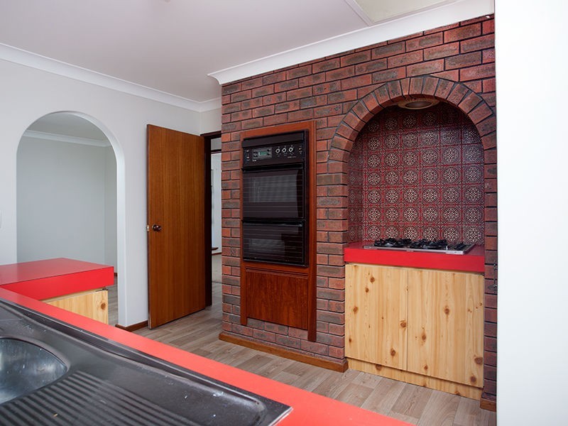 126 Fendam Street, Warnbro WA 6169