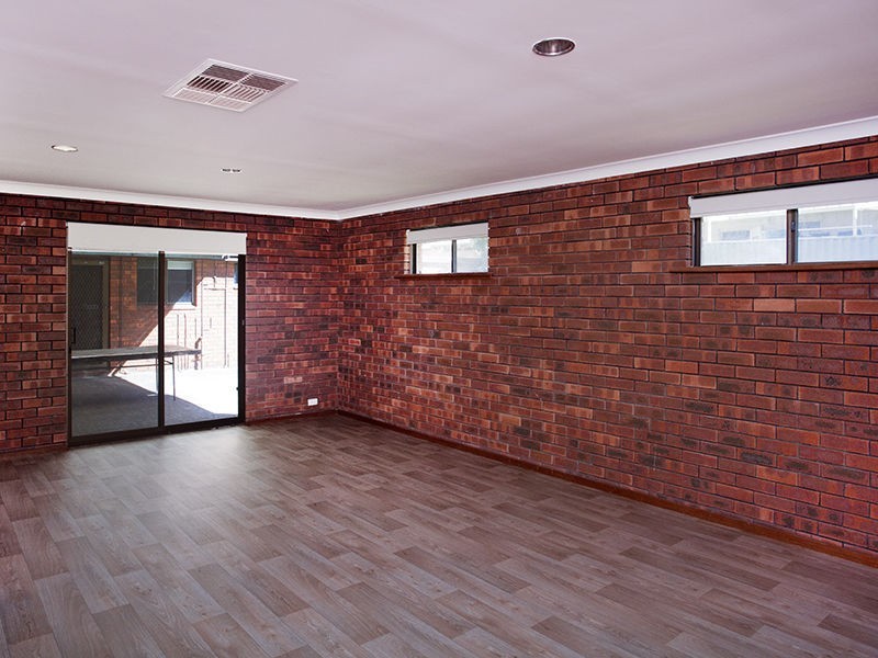 126 Fendam Street, Warnbro WA 6169