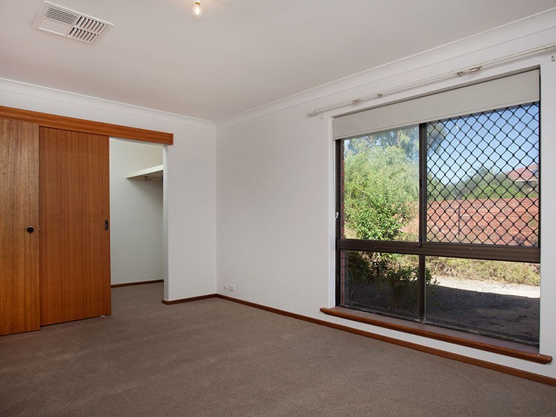 126 Fendam Street, Warnbro WA 6169