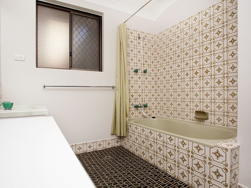 126 Fendam Street, Warnbro WA 6169