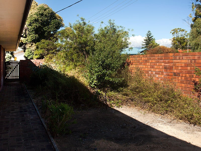 126 Fendam Street, Warnbro WA 6169