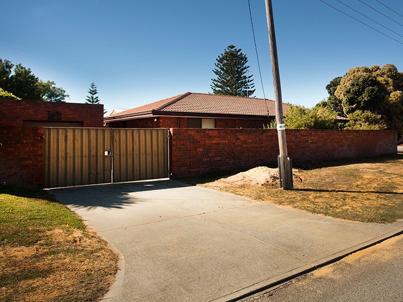 126 Fendam Street, Warnbro WA 6169