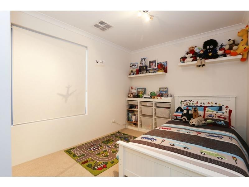 4 Spitfire Avenue, Burns Beach WA 6028