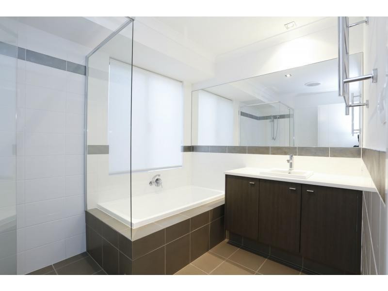 4 Spitfire Avenue, Burns Beach WA 6028