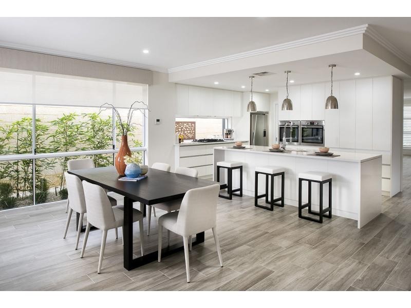 28 Midsummer Avenue, Jindalee WA 6036