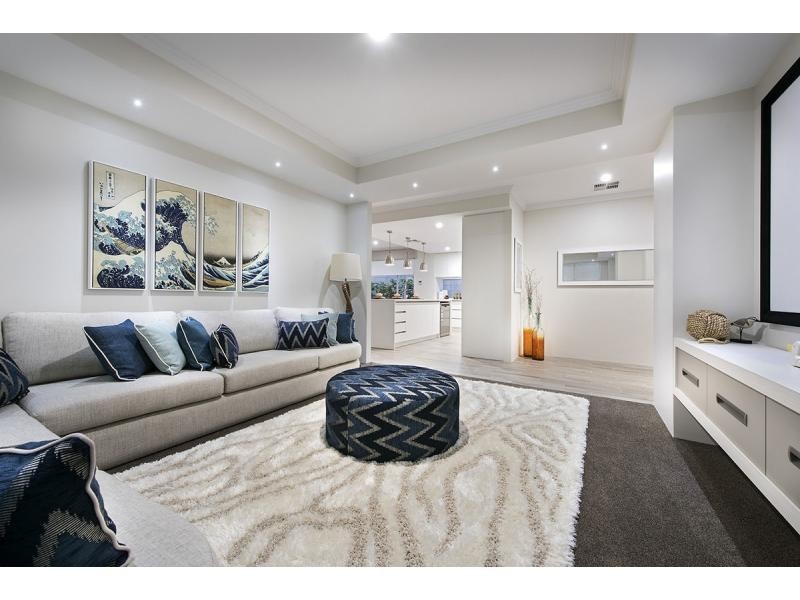 28 Midsummer Avenue, Jindalee WA 6036