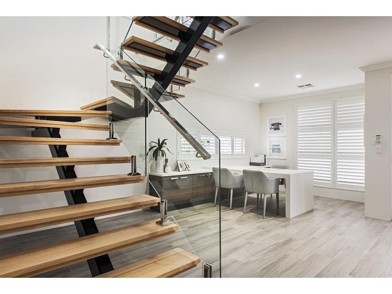 28 Midsummer Avenue, Jindalee WA 6036