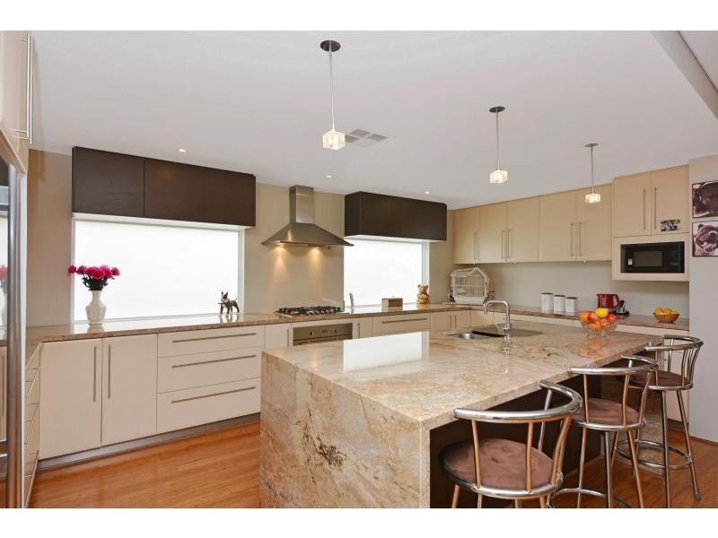 7 Santa Clara Crescent, Clarkson WA 6030