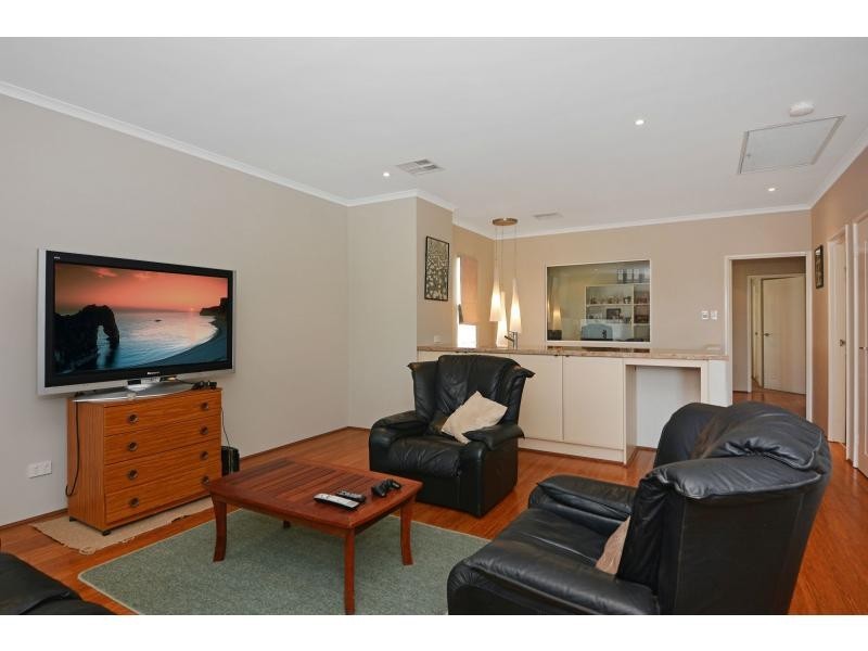 7 Santa Clara Crescent, Clarkson WA 6030