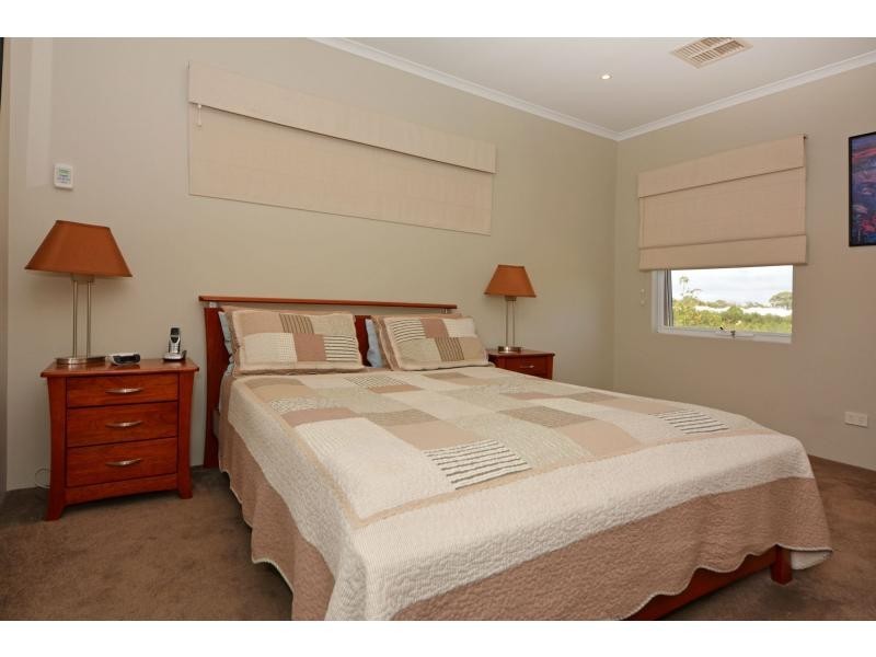 7 Santa Clara Crescent, Clarkson WA 6030