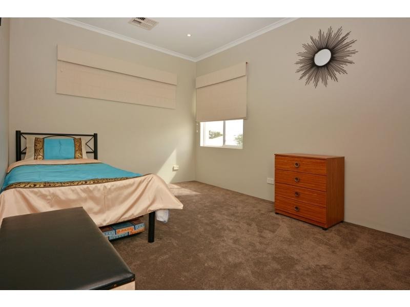 7 Santa Clara Crescent, Clarkson WA 6030