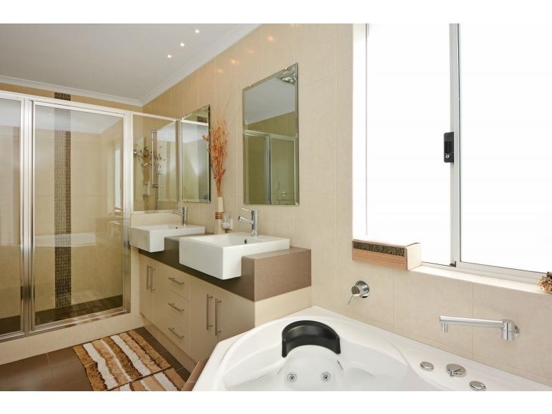 7 Santa Clara Crescent, Clarkson WA 6030