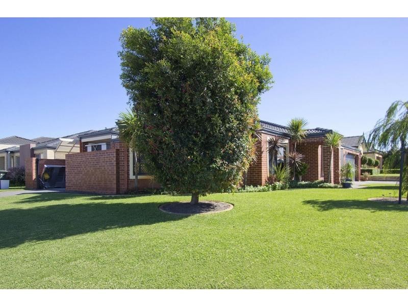1 Hursthill Street, Madeley WA 6065