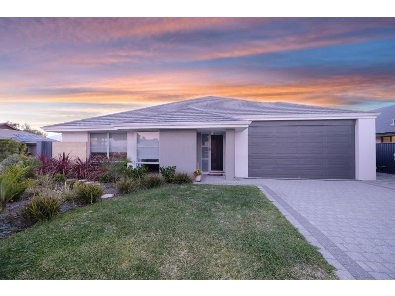 1 Lagoon Pass, Baldivis WA 6171