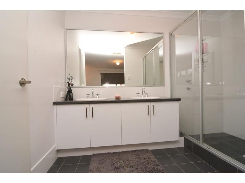 1 Lagoon Pass, Baldivis WA 6171