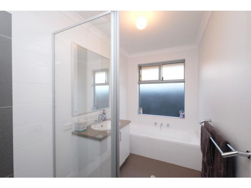 1 Lagoon Pass, Baldivis WA 6171