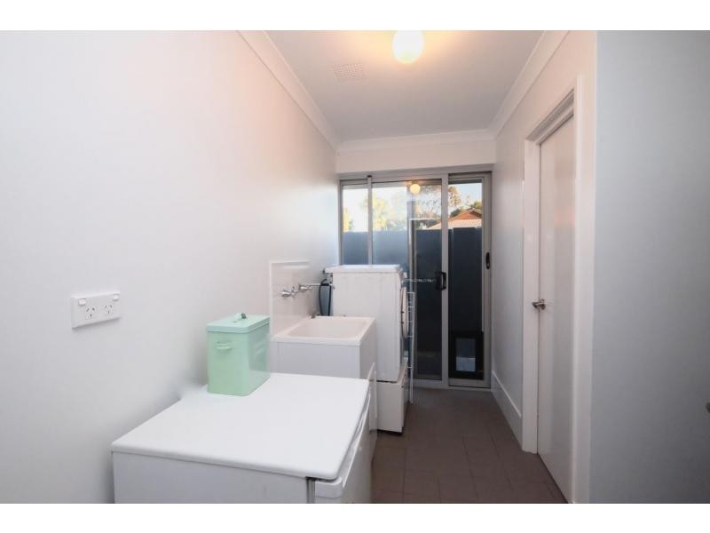 1 Lagoon Pass, Baldivis WA 6171